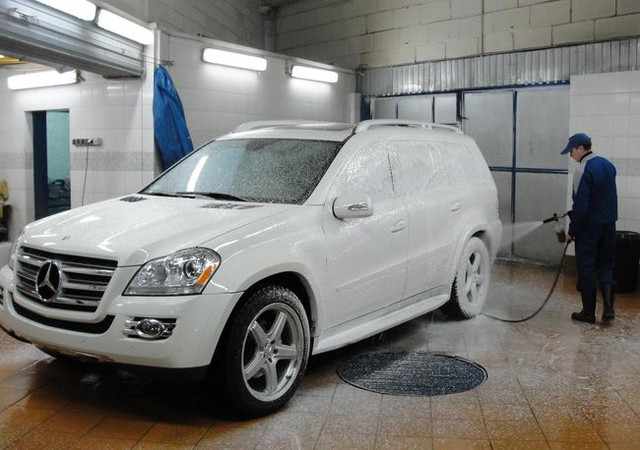 Как правильно мыть машину зимой?
