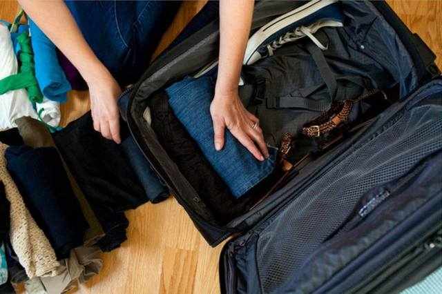 Как правильно уложить чемодан?